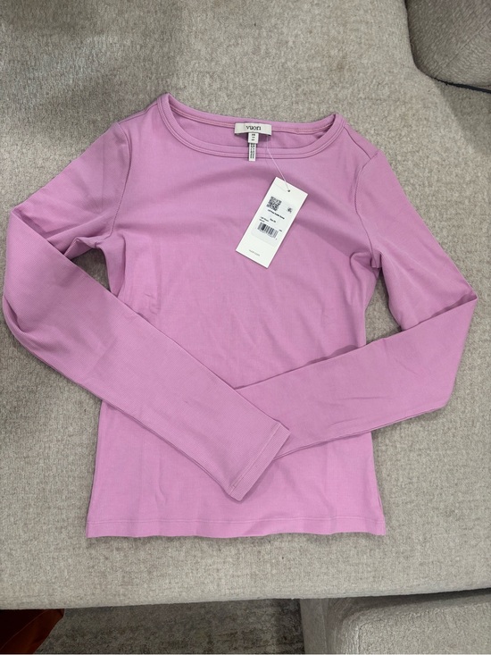 Vuori Tops - Vuori Lightweight Ribbed Long-Sleeve Top in Lavender Pink